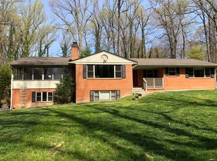 3737 Prosperity Ave, Fairfax, VA 22031