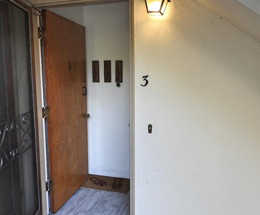 1st image of 648 Walnut St #3