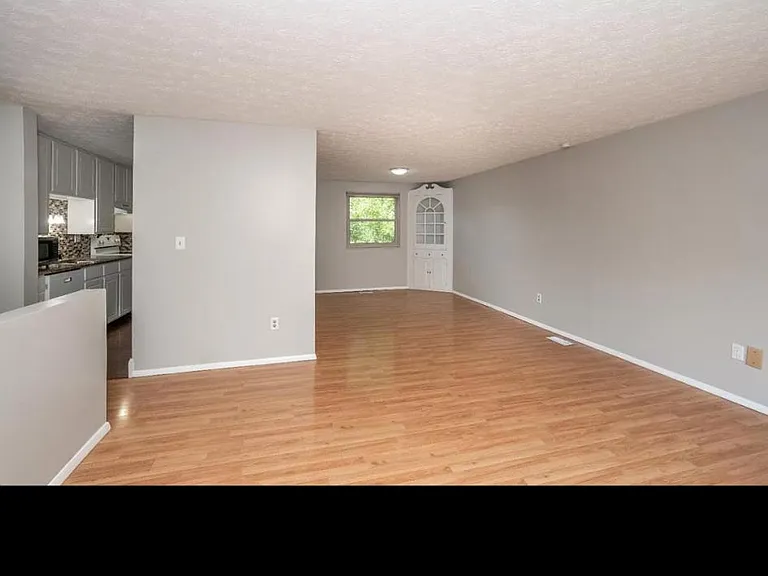 3769 Wood Trail Dr — Photo 7