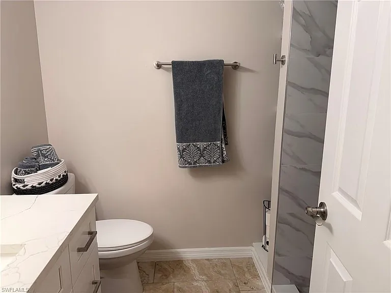 17454 Blueberry Hill Dr #B — Photo 14