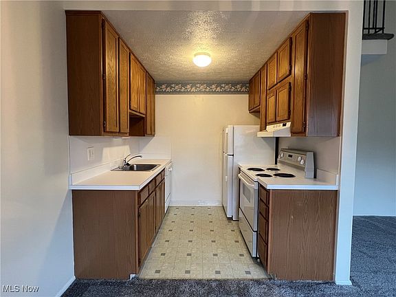 5th image of 21872 River Oaks Dr APT 1H