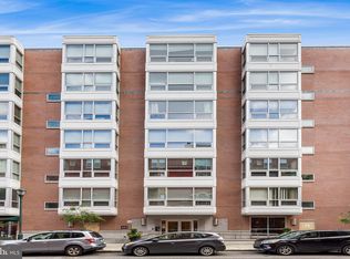 1034 Spruce St #302, Philadelphia, PA 19107