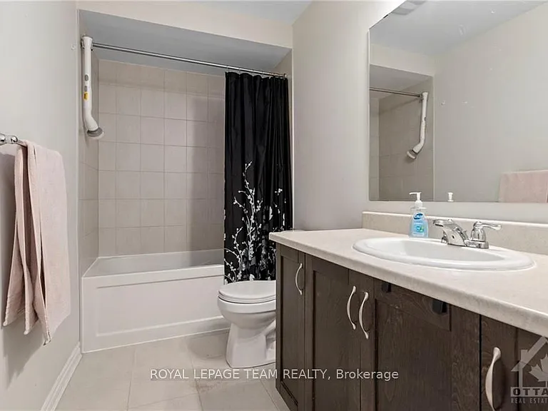 2254 Watercolours Way — Photo 10