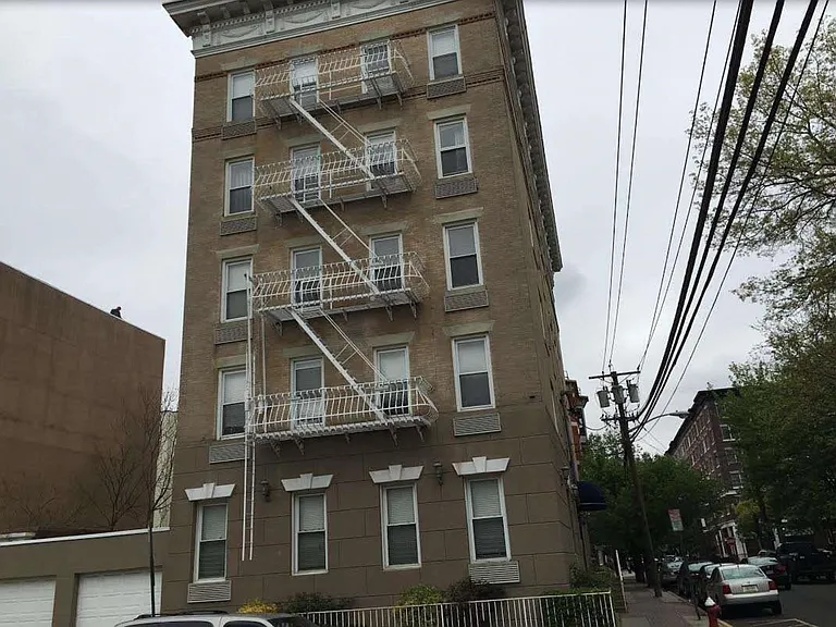 734 Adams St #4A — Photo 10