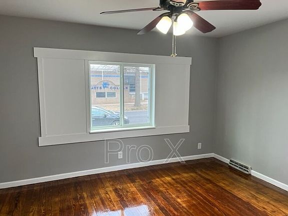 2nd image of 808 N Elm St