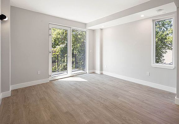 4th image of 292 Linden Blvd #5T