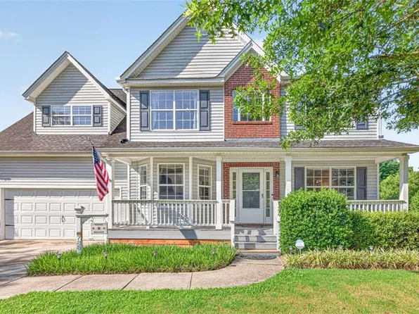 788 Baskins Cir, Winder, GA 30680