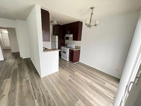 5th image of 12628 Pacific Ave #6