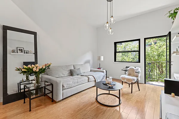 Sold by Douglas Elliman | media 10