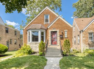 2850 W Chase Ave, Chicago, IL 60645