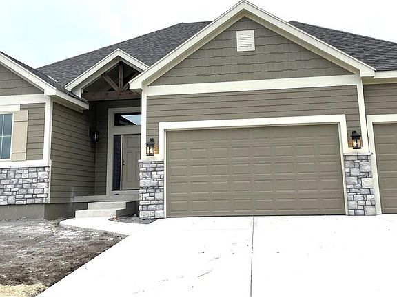 3rd image of 13009 W 174th Pl