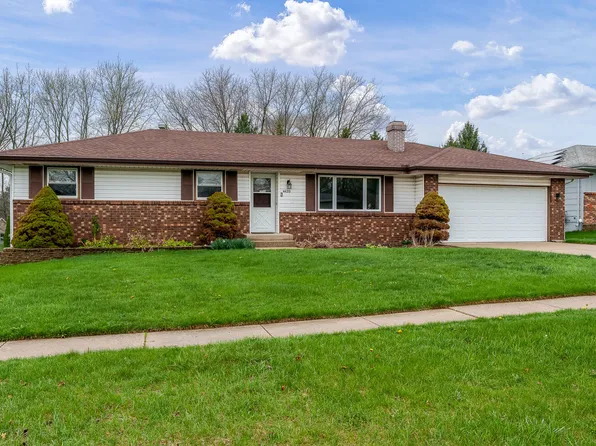 4420 Harvest Trl, Loves Park, IL 61111