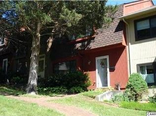 7 Woodlake Dr, Charlottesville, VA 22901