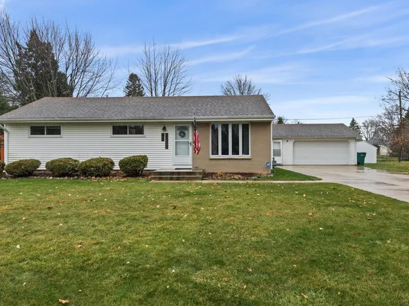 N54W14225 Van Buren DRIVE, Menomonee Falls, WI 53051