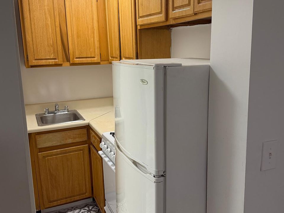 1st image of 544 W 160th St APT B1