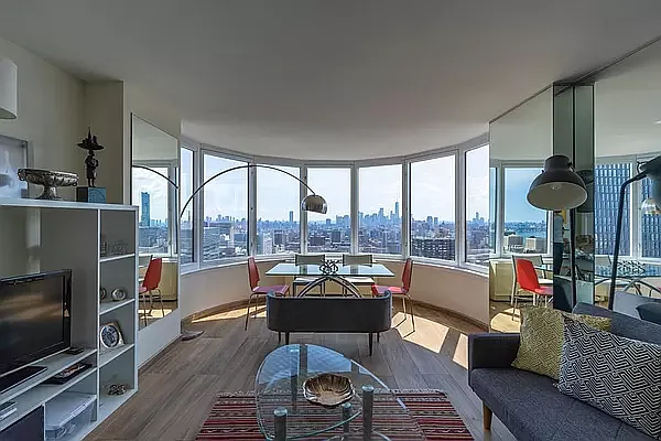 Rented by R New York | media 29