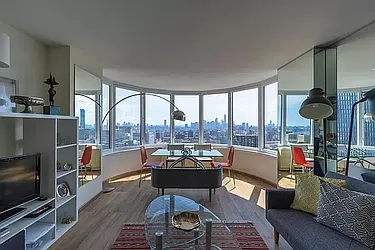 Rented by R New York