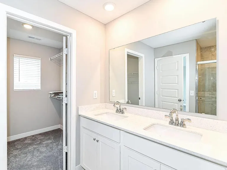 1936 Rowena Ln — Photo 28