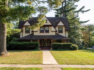 402 Midland Ave, Wayne, PA 19087