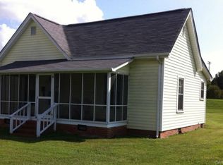 64 4th St S, York, SC 29745