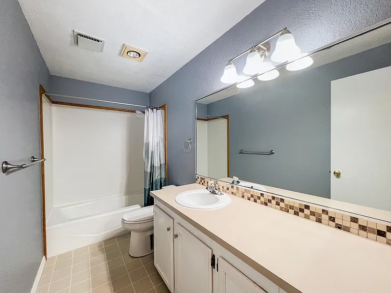14632 NE 81st St #C-5 — Photo 22