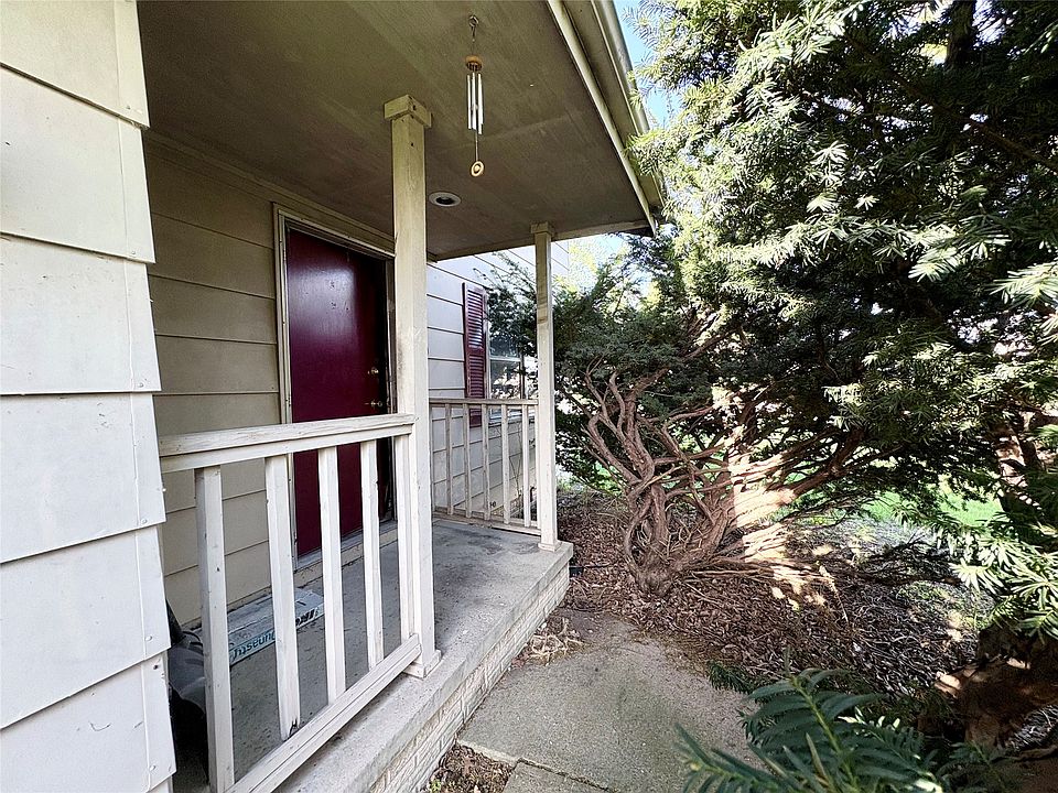 1st image of 100 NE 5th Ct