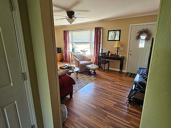 4th image of 2135 Tiffin Ave