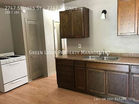 5th image of 2747 S Jones St