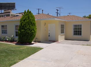 22020 Schoolcraft St, Canoga Park, CA 91303