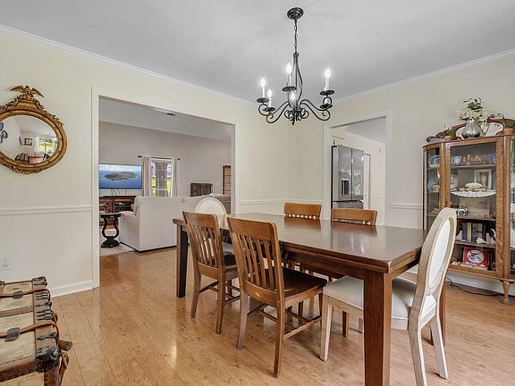 5th image of 2917 Giverny Cir