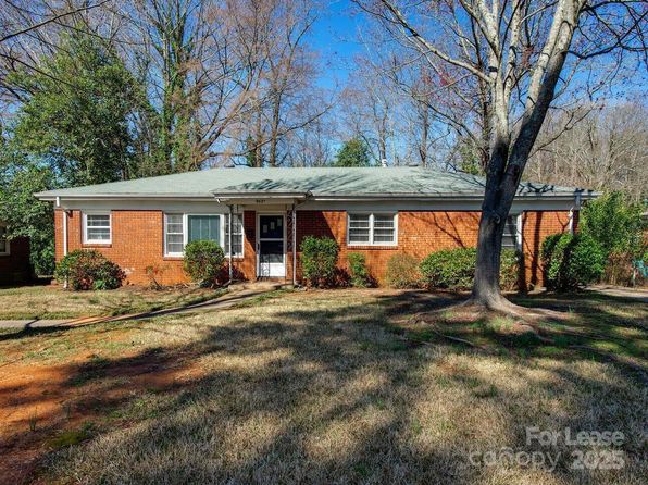 943 Norland Rd #A