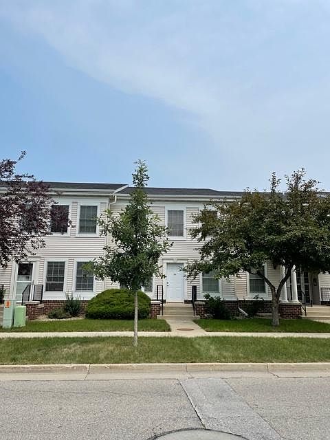 2nd image of 2511 Bristol Dr Unit 104