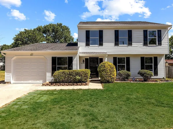 5533 Wood Pond Ct, Raleigh, NC 27610