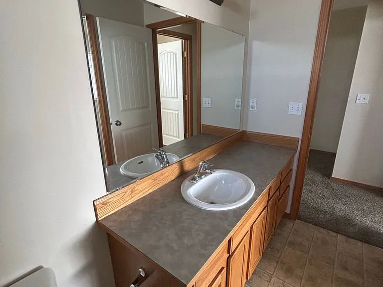 6201 W Trestle St #1-4 — Photo 13