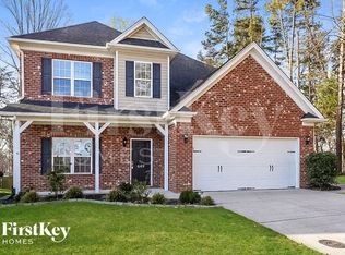 649 Woodlake Park Dr, Kernersville, NC 27284