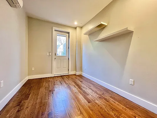 Rented by Doorway NYC, LLC | media 17