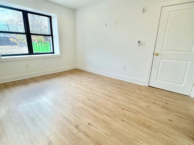 1422 N 8th St — Photo 18