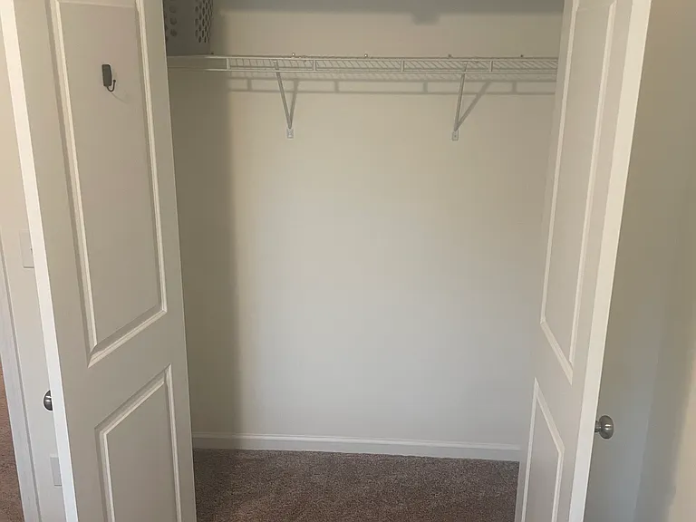 5252 Maynard Hill Dr — Photo 15