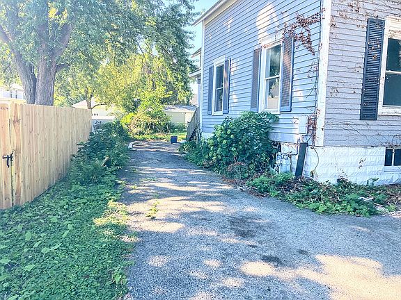 3rd image of 624 Dekalb Ave