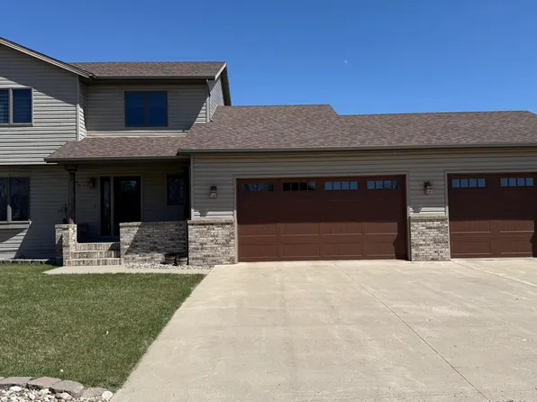 809 13th Ave SW, Jamestown, ND 58401