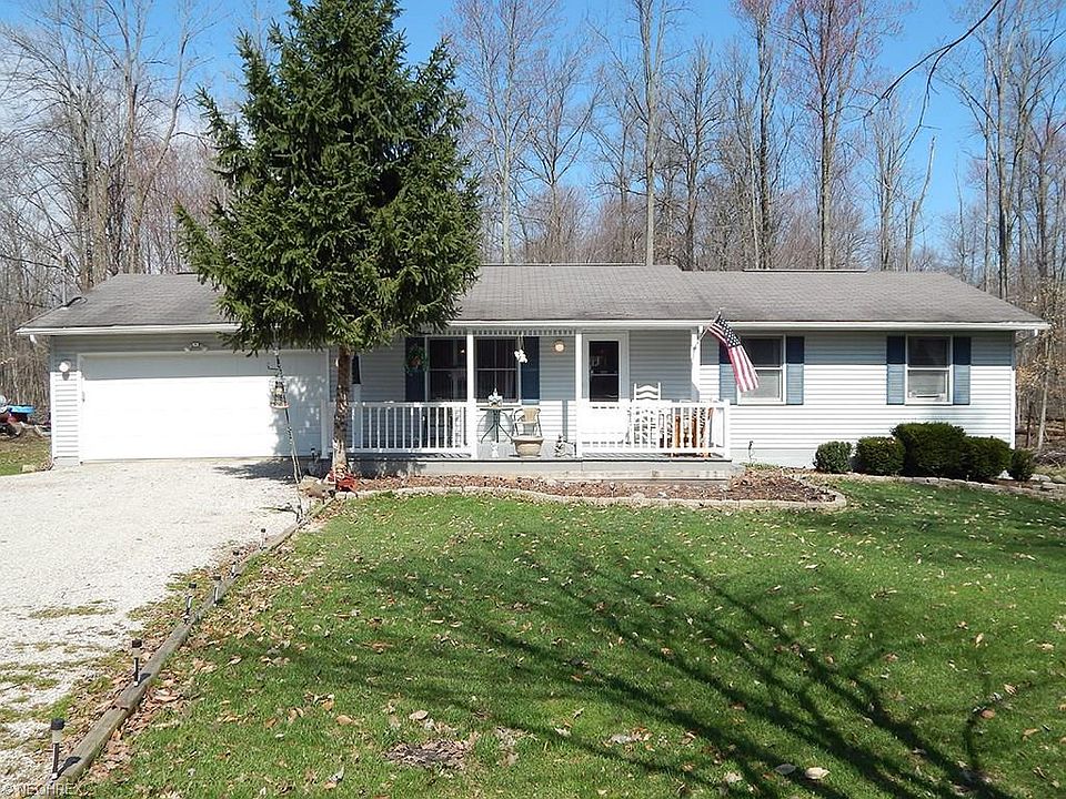 1st image of 1449 Laurel Dr