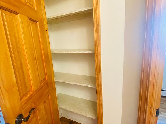 4th image of 1466 E 71st St Floor 2