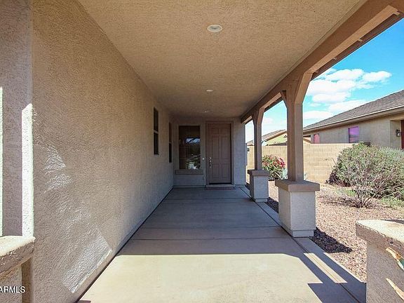 3rd image of 3060 E Ravenswood Dr