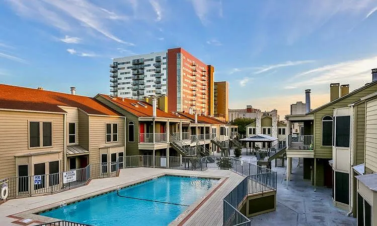 2529 Rio Grande St #49 — Photo 2