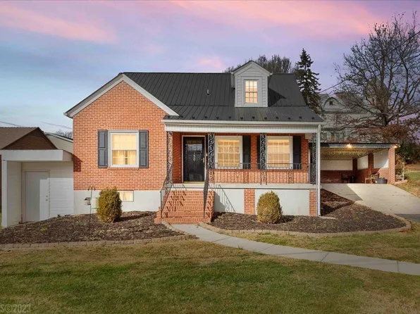 130 W Reservoir St, Wytheville, VA 24382