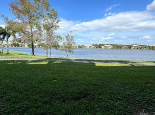 5065 Wiles Rd APT 103, Pompano Beach, FL 33073