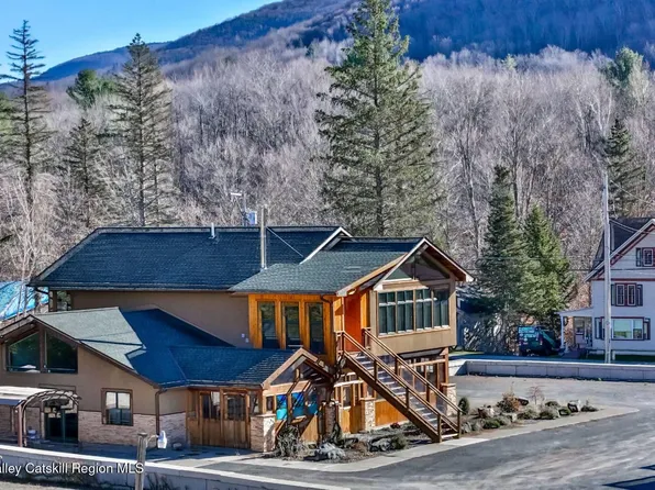 8216 New York 23a, Hunter, NY 12442