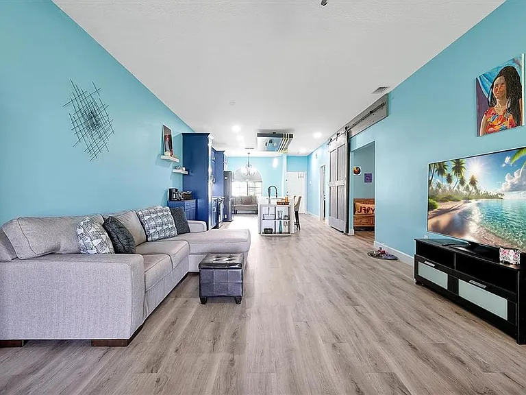 168 Club Villas Ln — Photo 8