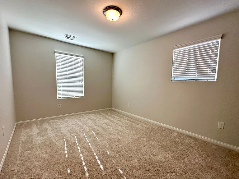 6130 Villa Lante Ave — Photo 9