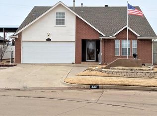 333 SE 6th St, Moore, OK 73160